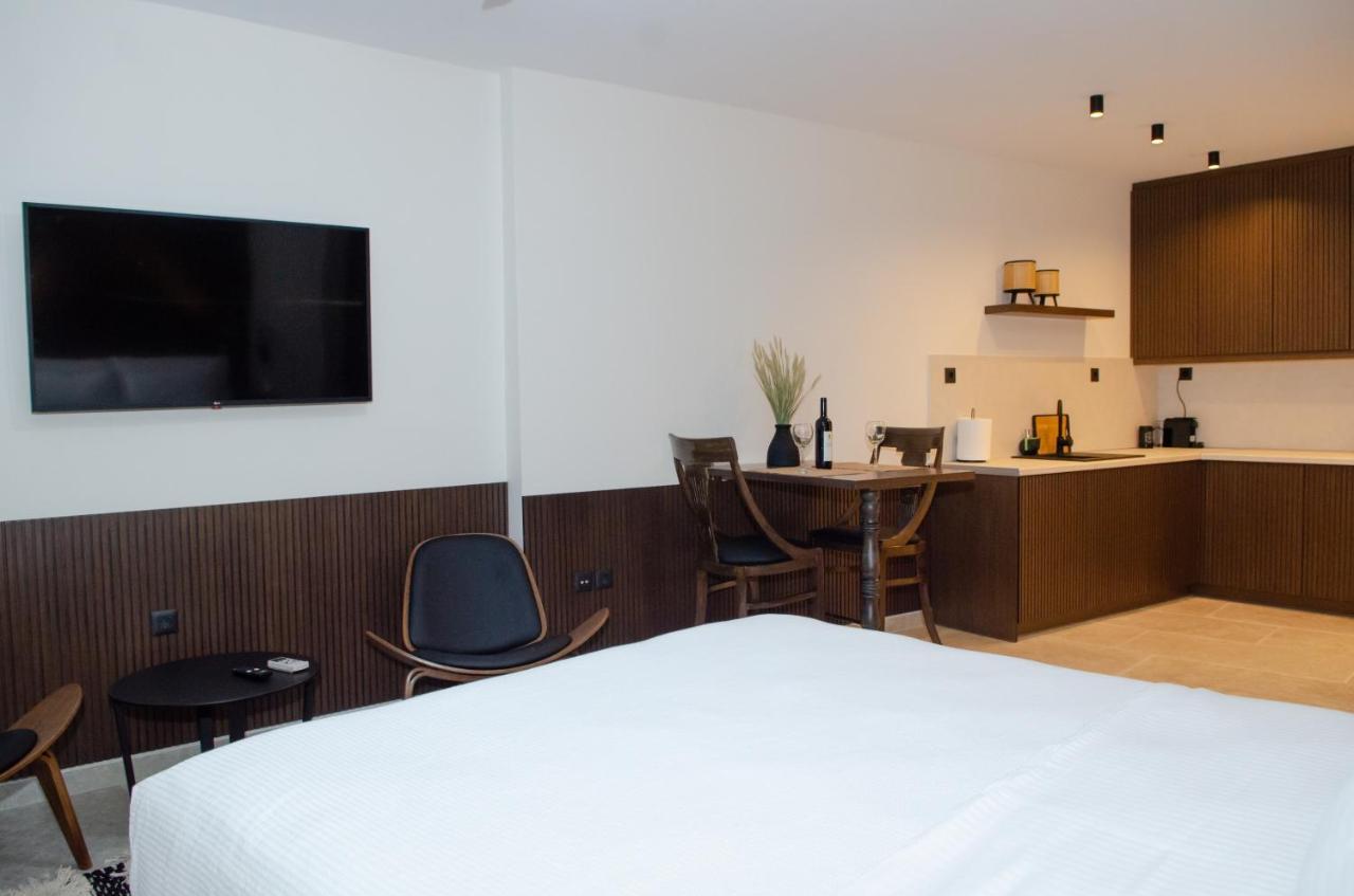 Leone Suites Nafpaktos Exteriör bild