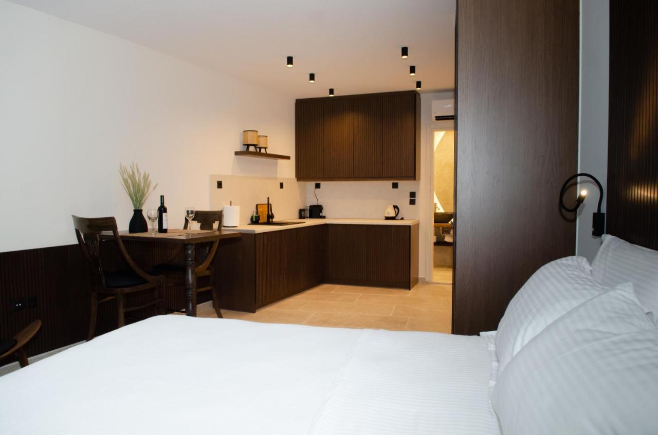 Leone Suites Nafpaktos Exteriör bild